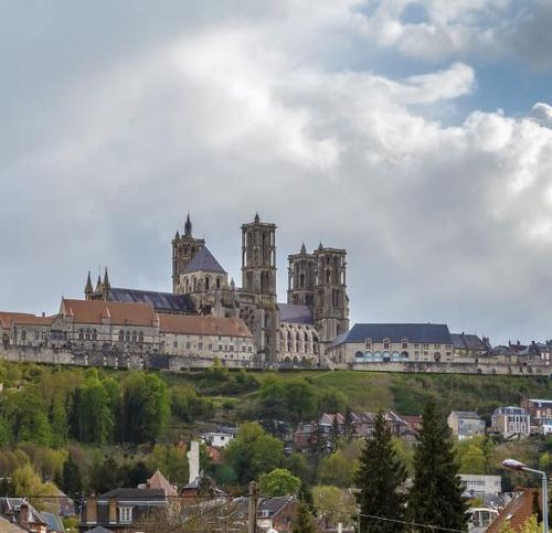 carte grise Laon